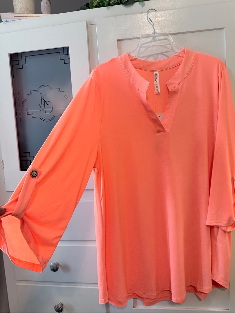 Dear Scarlett highlighter orange/ Women's Split-Neck Roll-Tab Sleeve Tunic